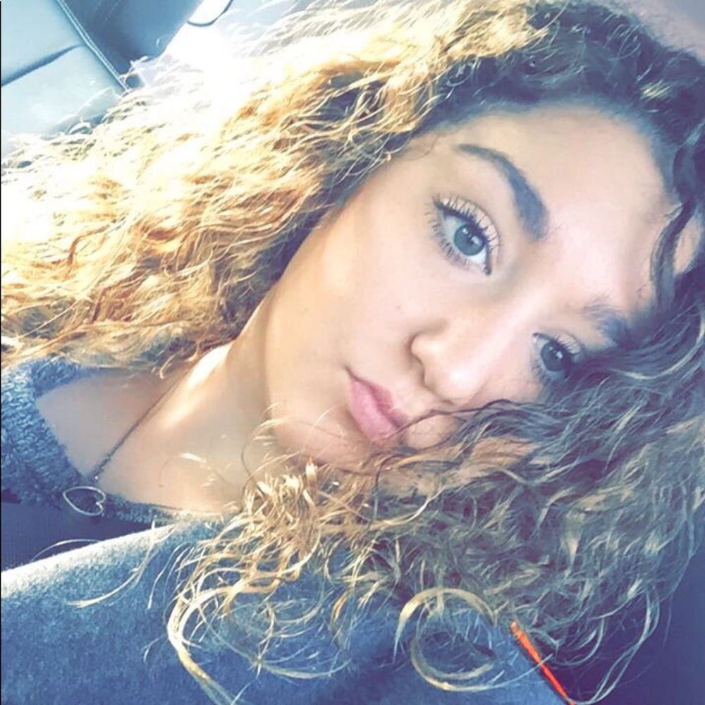 Meet your Posher, Jaclyn